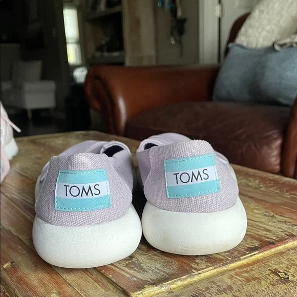 TOMS Women's Casual Flats - Soft Lavender - Picture 3 of 3